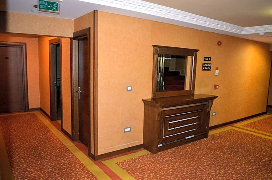 Yuksel Hotel