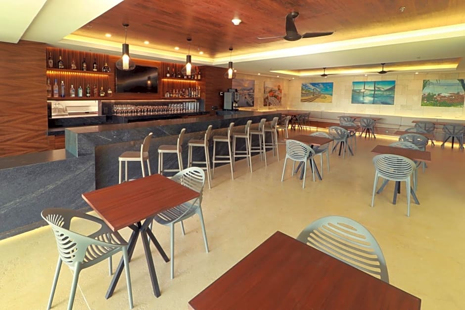 Holiday Inn & Suites Puerto Vallarta Marina & Golf By IHG