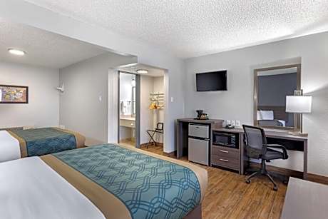 Econo Lodge Inn & Suites Socorro