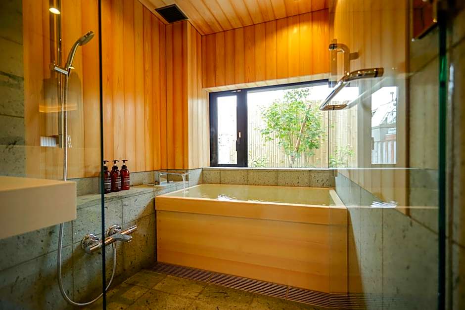 Kaminarimon Ryokan