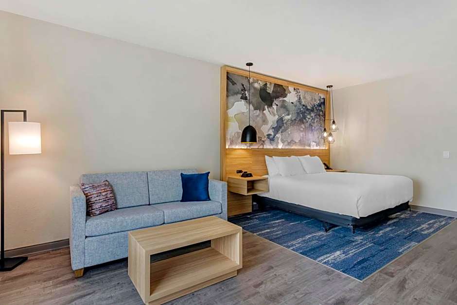 Best Western Plus Winter Haven Inn & Suites