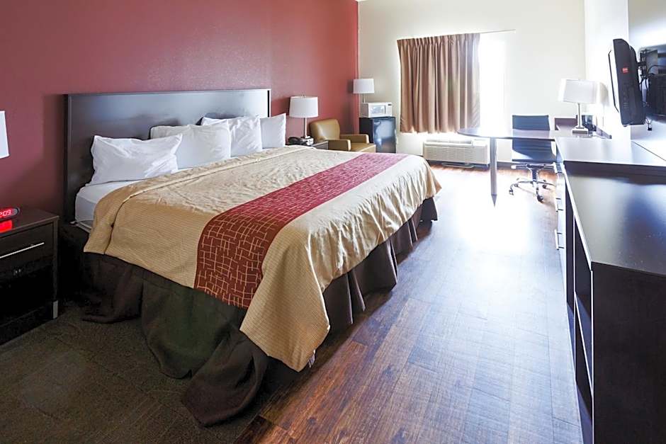 Red Roof PLUS+ Danville, KY