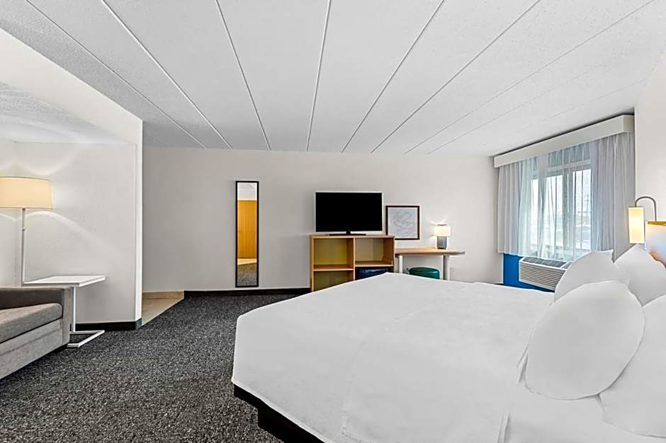 Spark by Hilton Cedar Falls