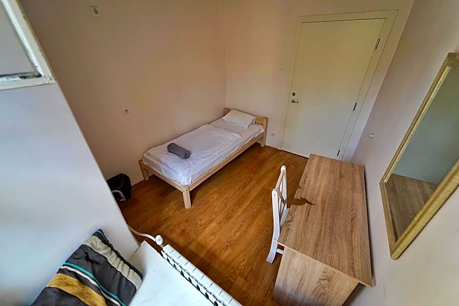 The Monks Bunk Hostel & Bar