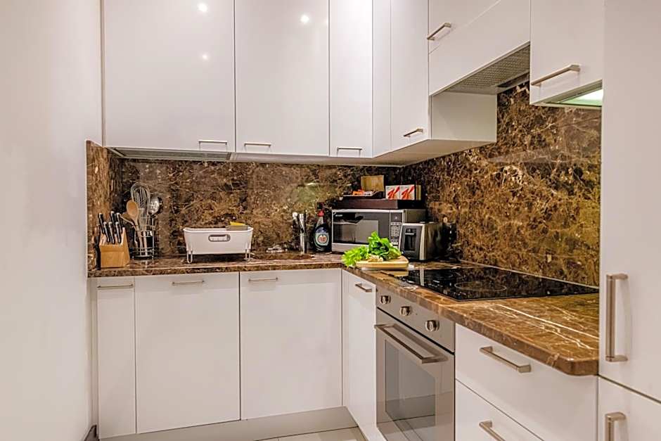 130 Queen's Gate Apartments