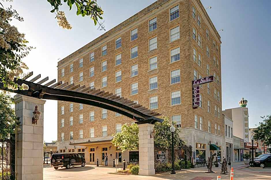 LaSalle Boutique Hotel and The Downtown Elixir and Spirits