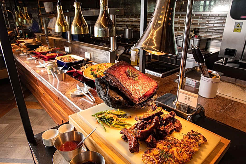 Marriott Jeju Shinhwa World Hotel