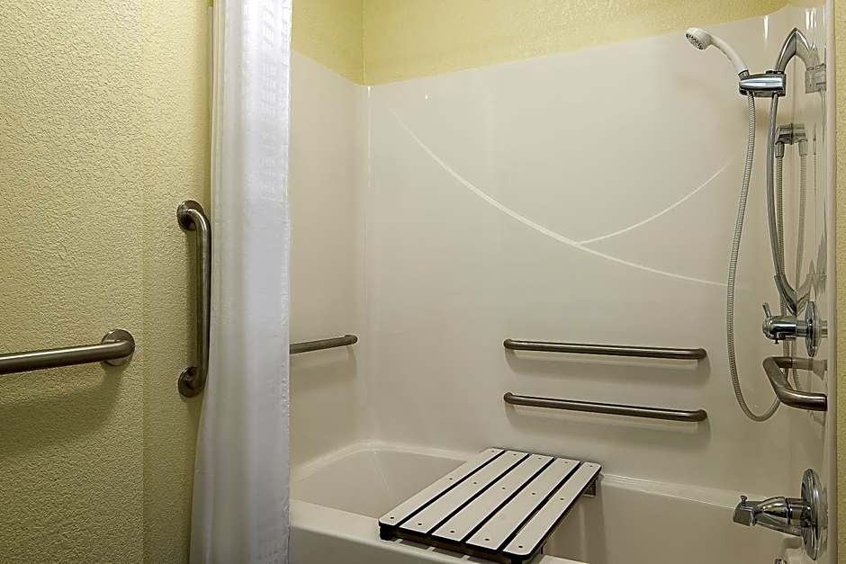 Candlewood Suites Bloomington By IHG