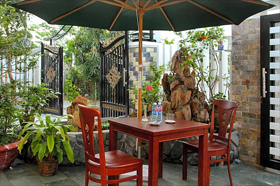 Flame Flowers Homestay