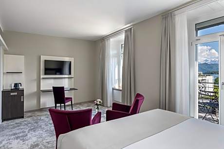 Double Room with Lake View