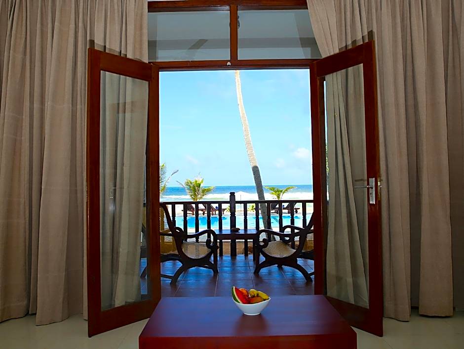 Whispering Palms Hotel