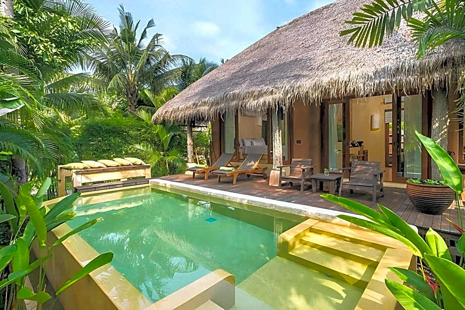 High Season Pool Villa & Spa