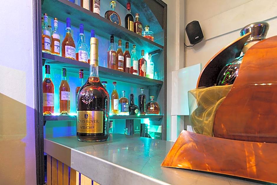 Logis Hôtel Restaurant L'Essille