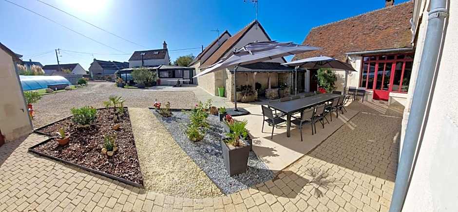 Gîte La Belle Aventure avec piscine et jacuzzi