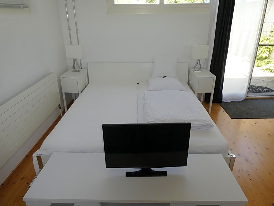 Studio Elegant