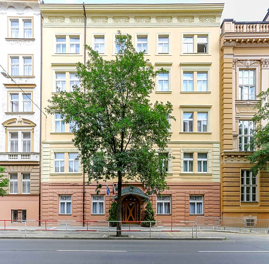 Hotel City Club – Prague, NY