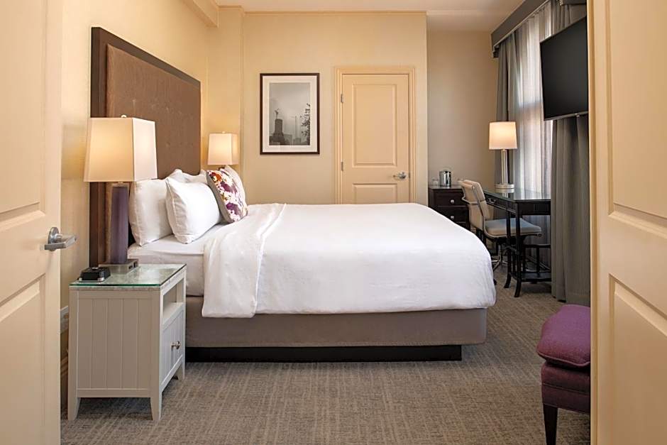 Photo 1 of 7 of Suite