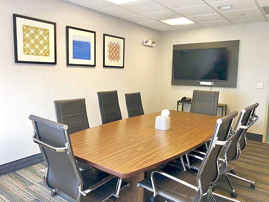 Holiday Inn Express Hotel & Suites Clewiston By IHG