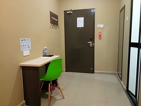 Superior Room (No Window)