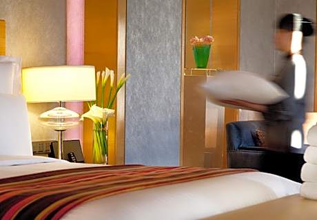 Executive Room, 1 King Bed, Executive Level (1 King Bed)