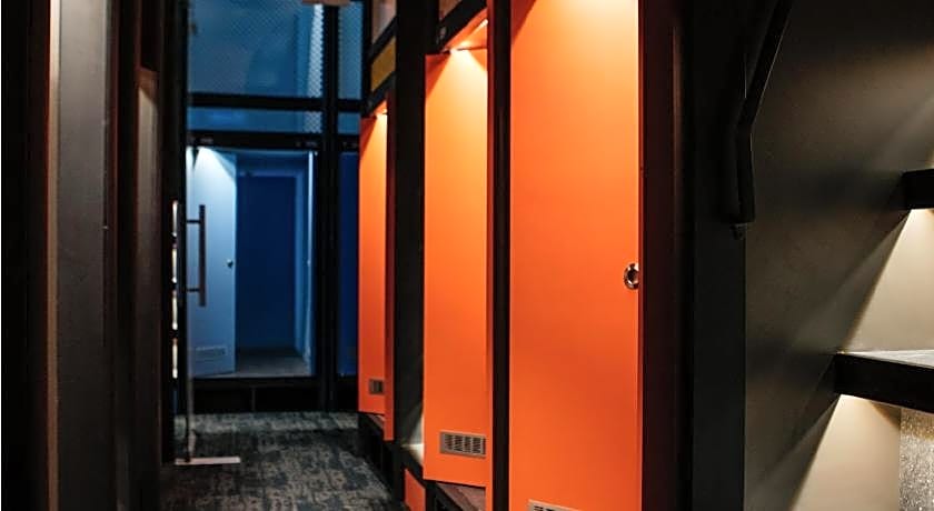 CapsuleTransit Airside KLIA T2 Airport Hotel - International Departure / Transit Hall, Gate Q