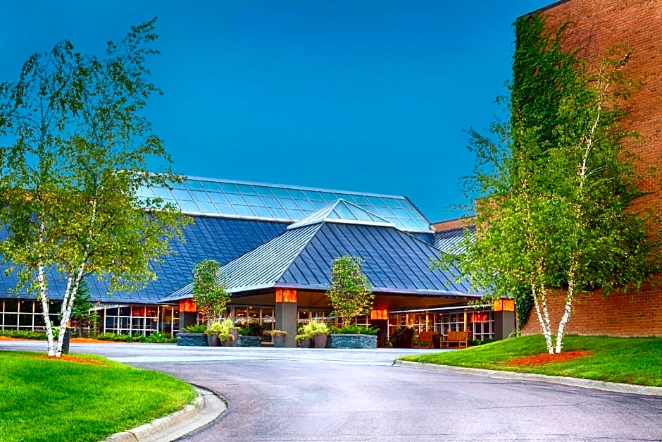 Crowne Plaza Minneapolis West by IHG