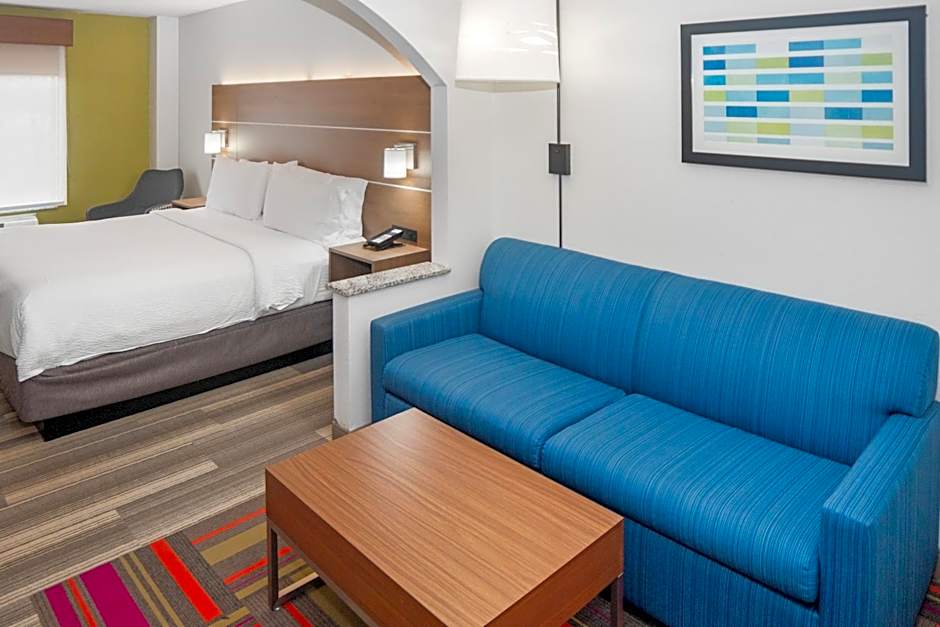 Holiday Inn Express and Suites - Stroudsburg By IHG
