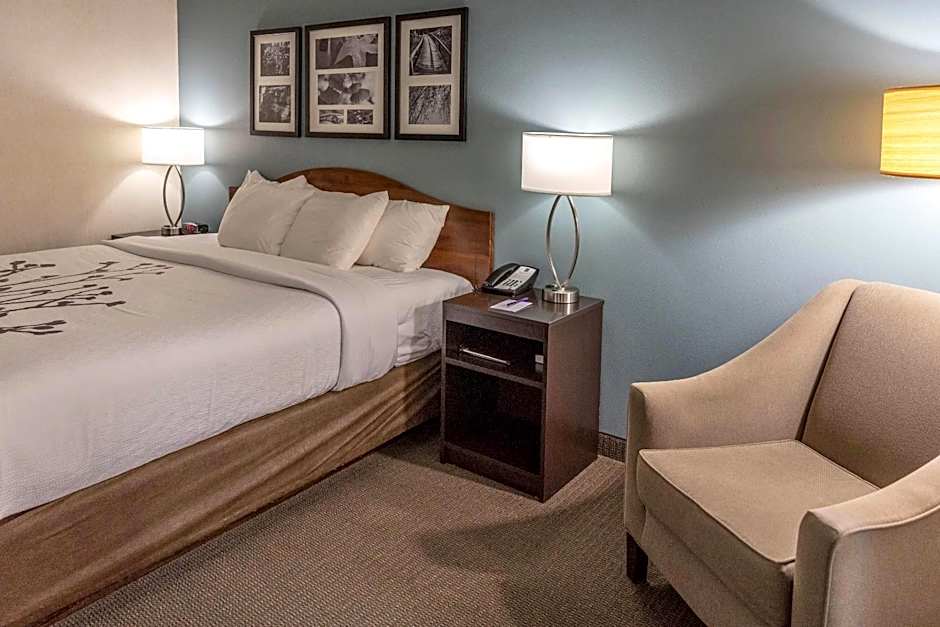 Sleep Inn & Suites Evansville - Casper
