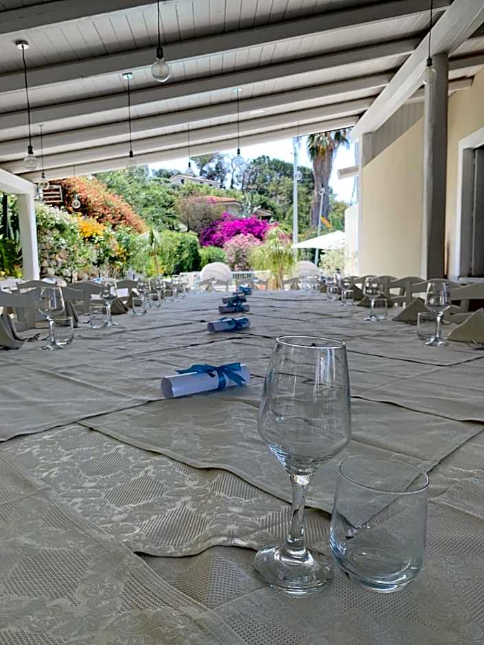 HOTEL MERCURIO SUL MARE - Fish restaurant and private beach