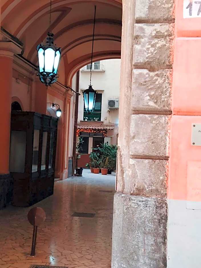 Yes I Know My Room - Magica Napoli