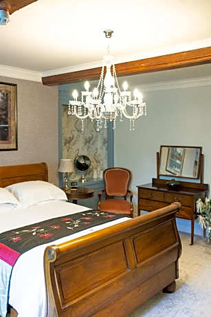 King Room with Garden View