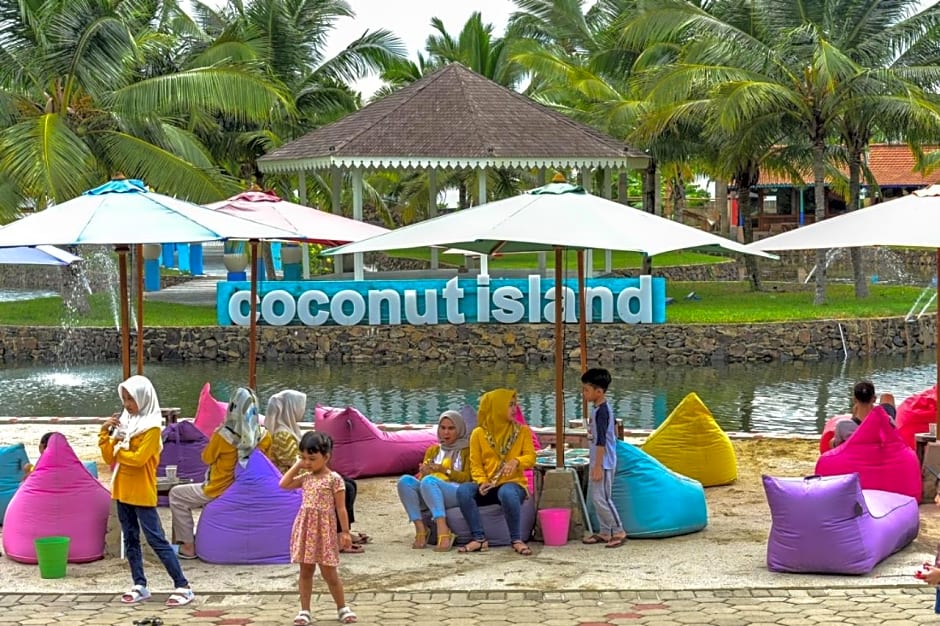 Coconut Island Carita