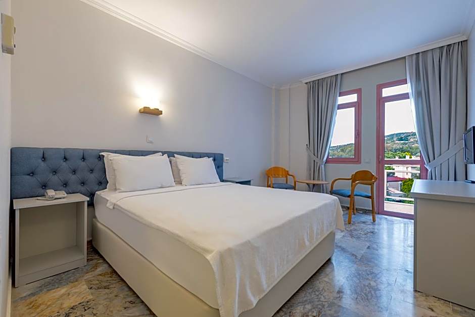 Hanedan Beach Hotel