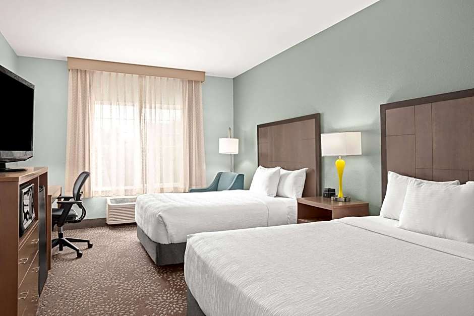 La Quinta Inn & Suites by Wyndham Newport