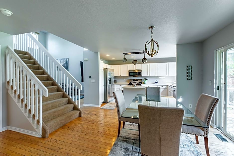 Spacious 4 bedroom 3.5 bathroom residential property