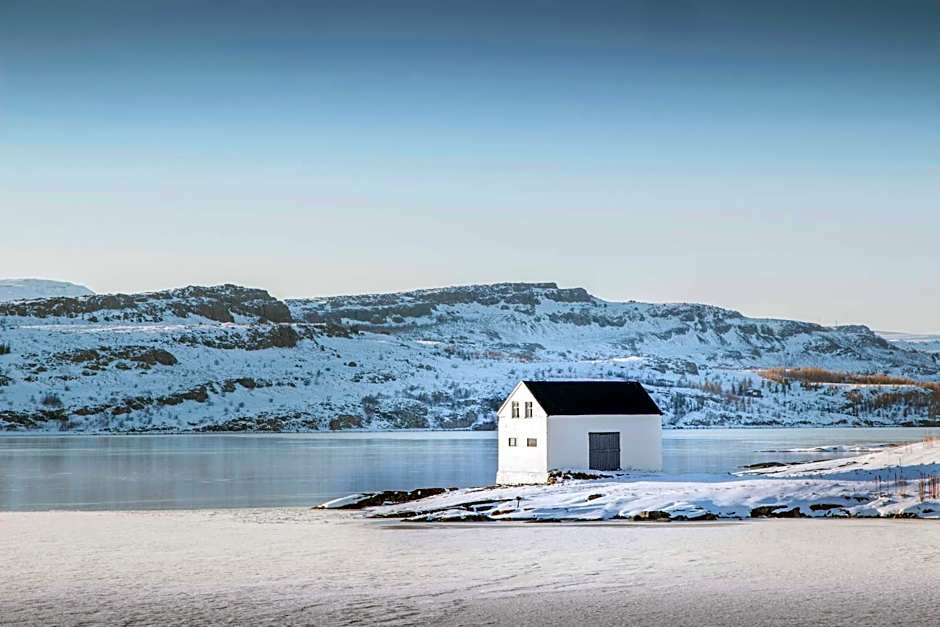 Gistihúsið - Lake Hotel Egilsstadir