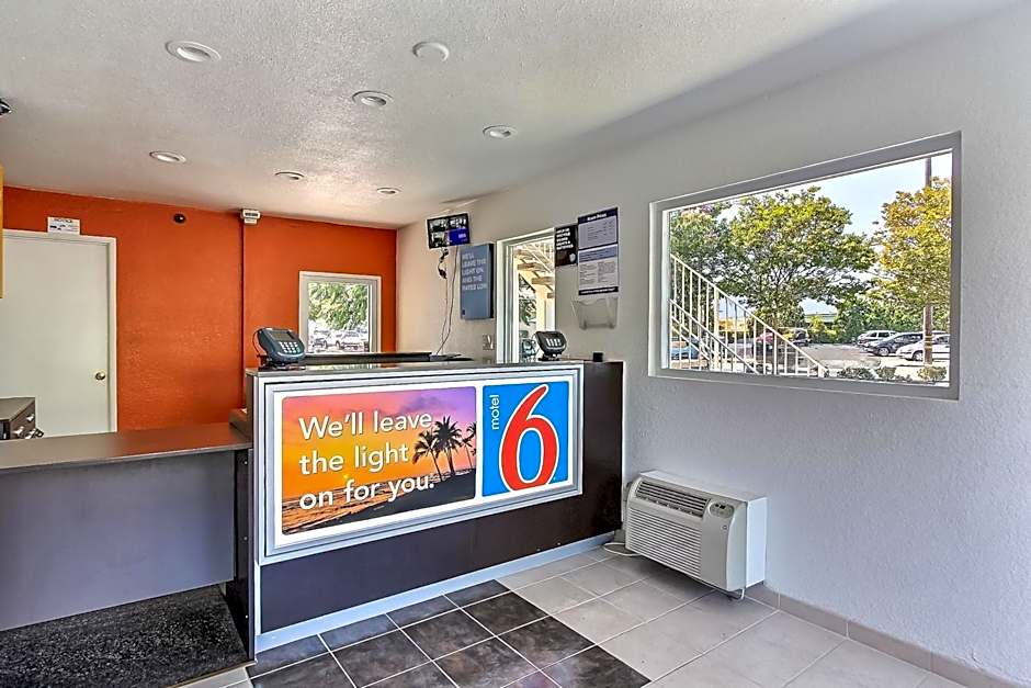 Motel 6-Campbell, CA - San Jose