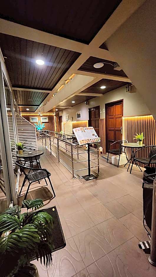 Chilli Hotel & Restaurant