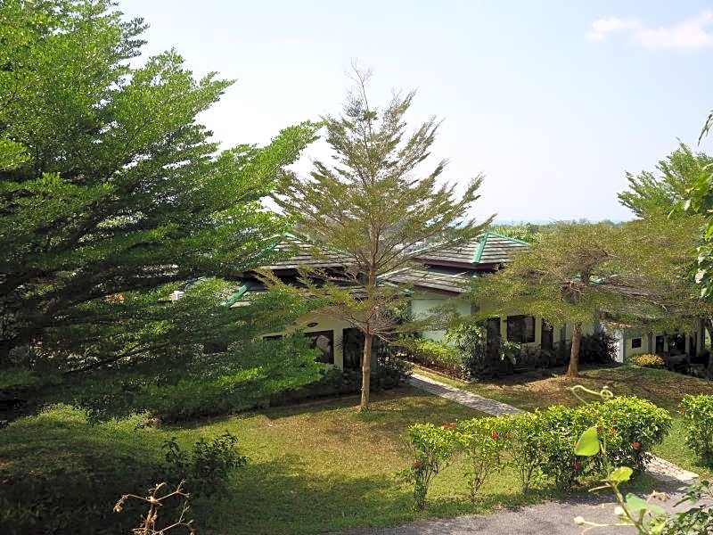 Khaolak Hillside Villa