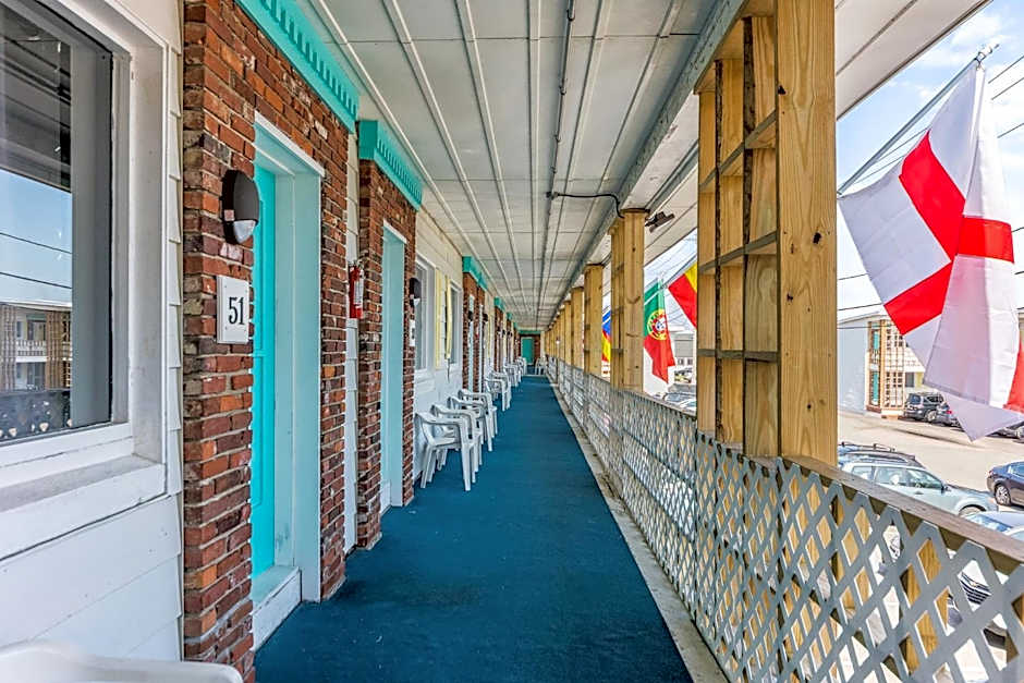 The Crest - Hampton Beach