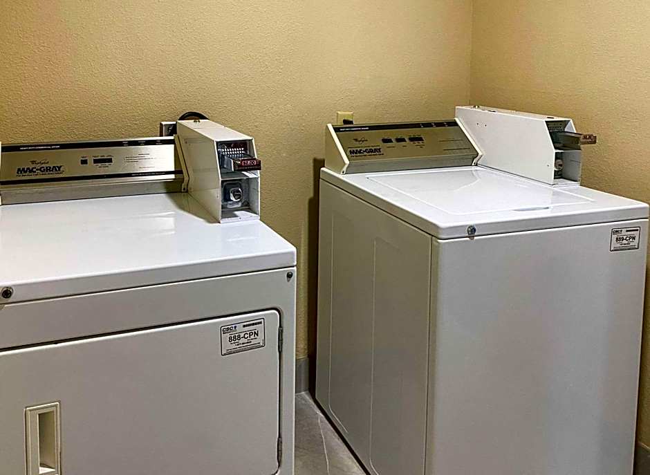 Comfort Suites Kings Bay Naval Base Area