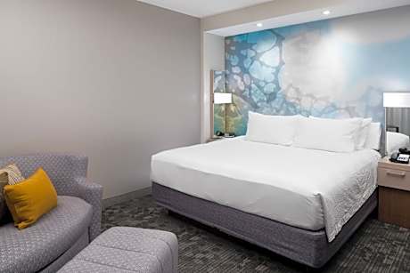 King Room with Balcony