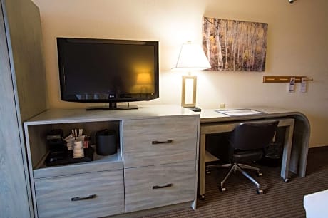 Queen Room with Two Queen Beds - Disability Access - Non-Smoking