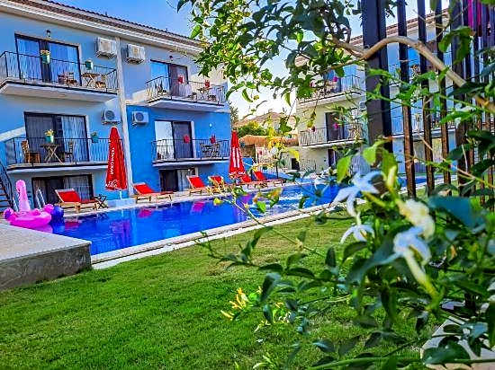 Karyada Hotel