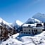 Waldhotel Fletschhorn Panoramic Retreat in Saas Fee
