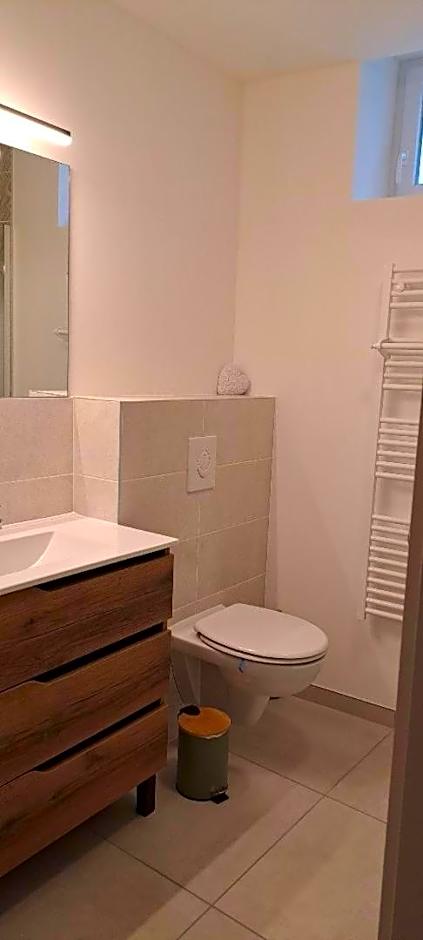 COUR LA DAME chez Béatris et Christophe Janson