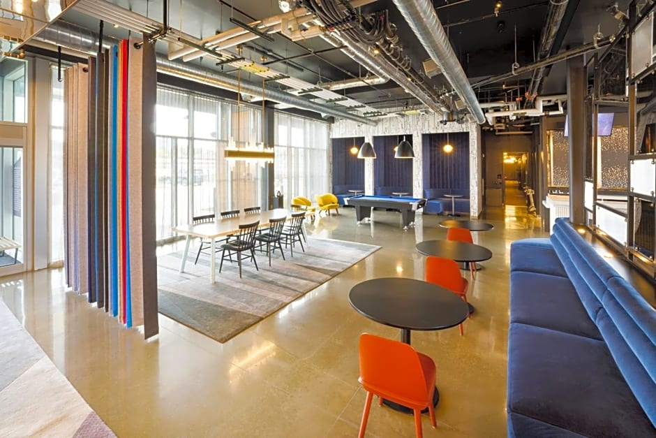 Aloft Austin Airport
