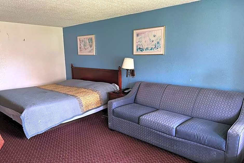 Super Inn & Suites by OYO Milledgeville