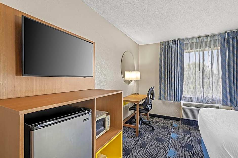 Days Inn by Wyndham Chattanooga/Hamilton Place