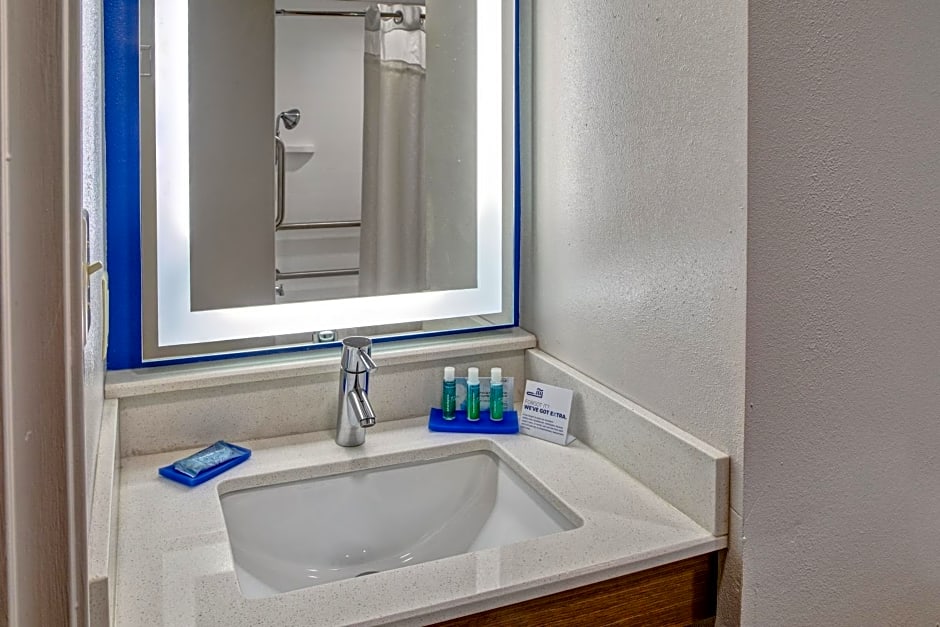 Holiday Inn Express Hotel & Suites Crossville By IHG